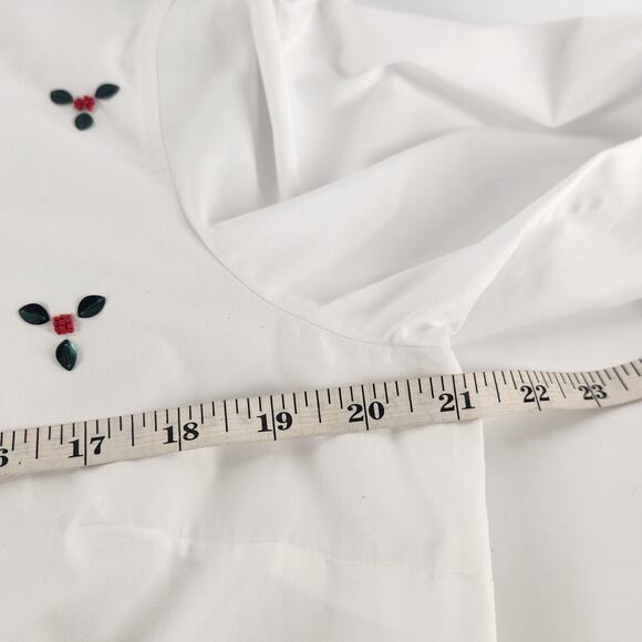 Talbots Embellished Holly Berry Button Front Shirt Womens Large White Beaded Top - Picture 10 of 12